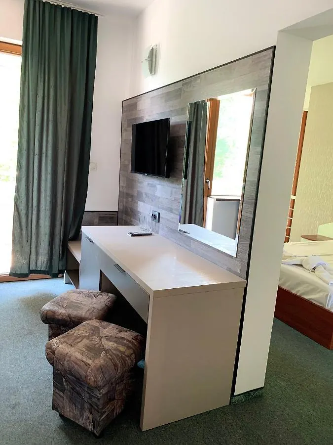 Hotel Opal Primorsko 2*,