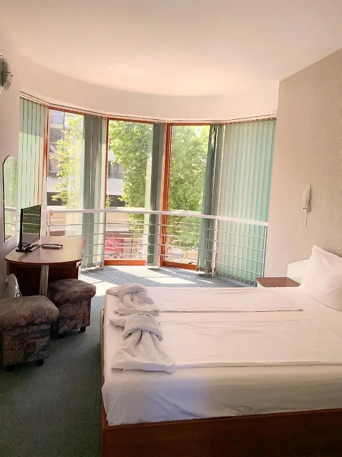 **  Hotel Opal Primorsko Bulgaria